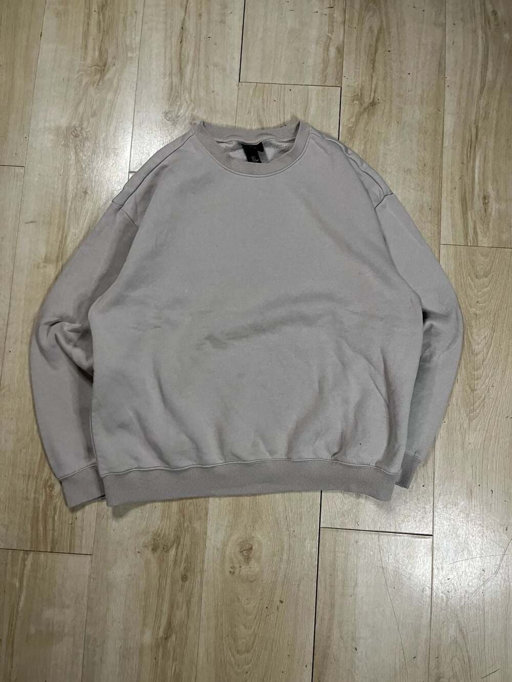 H&M Basic Oversized Crewneck Fleece Sweatshirt in Light Grey